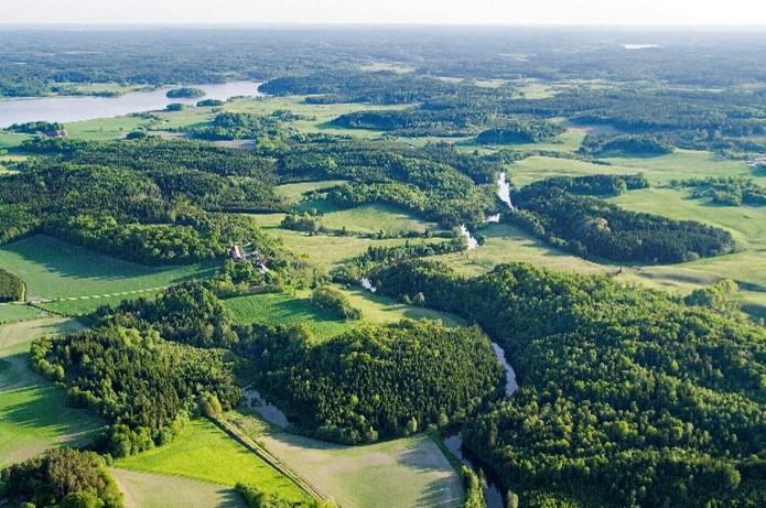 Flygfoto över Färgelanda